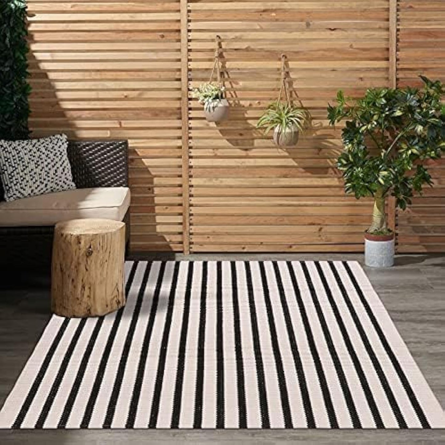 LEEVAN Black and White Striped Area Rug 5' x 7' Indoor Outdoor Rug Washable Woven Farmhouse Porch Front Outdoor Rug Patio Clearance for Living Room Courtyard Large Cotton Floor Carpet