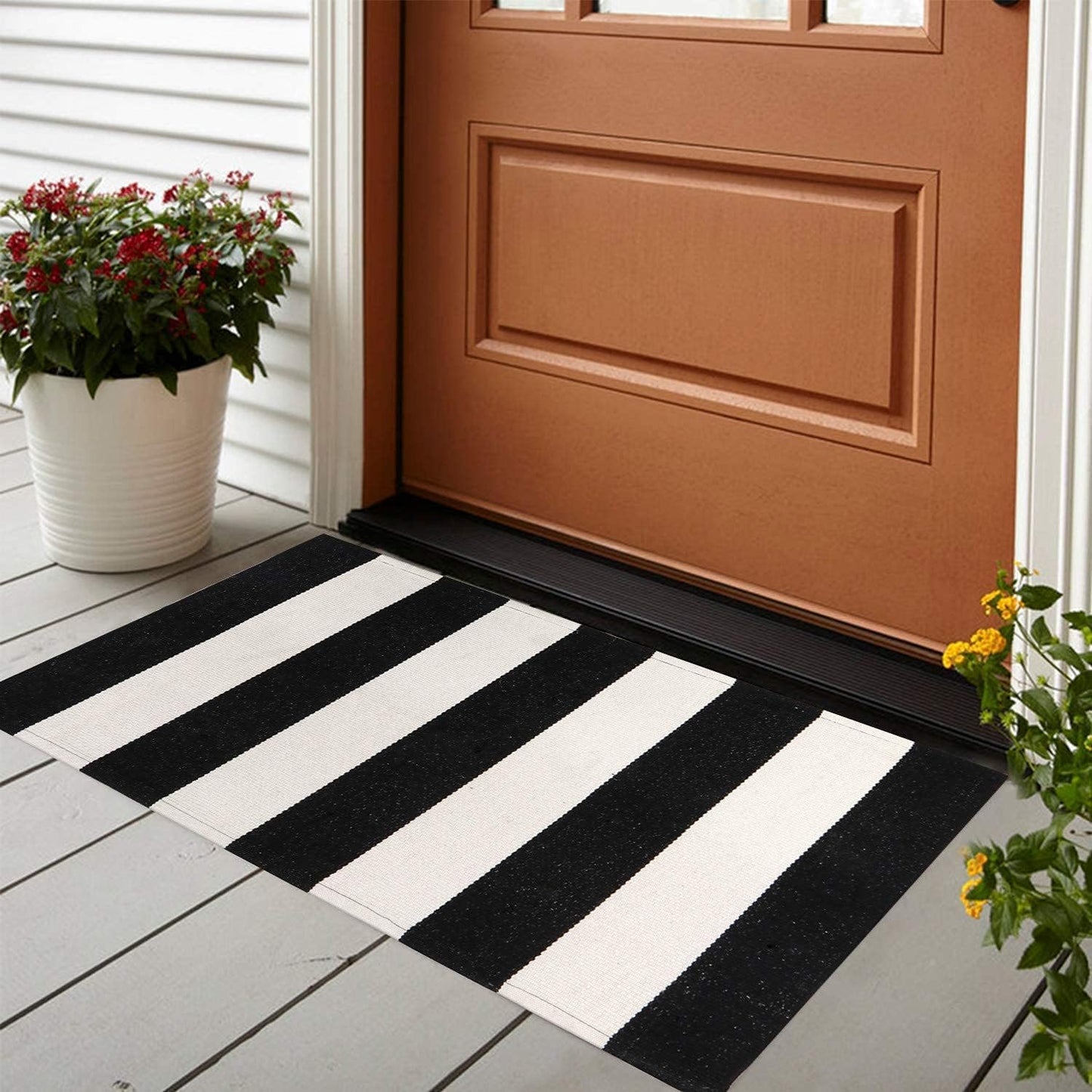 LEEVAN Black and White Striped Area Rug 5' x 7' Indoor Outdoor Rug Washable Woven Farmhouse Porch Front Outdoor Rug Patio Clearance for Living Room Courtyard Large Cotton Floor Carpet