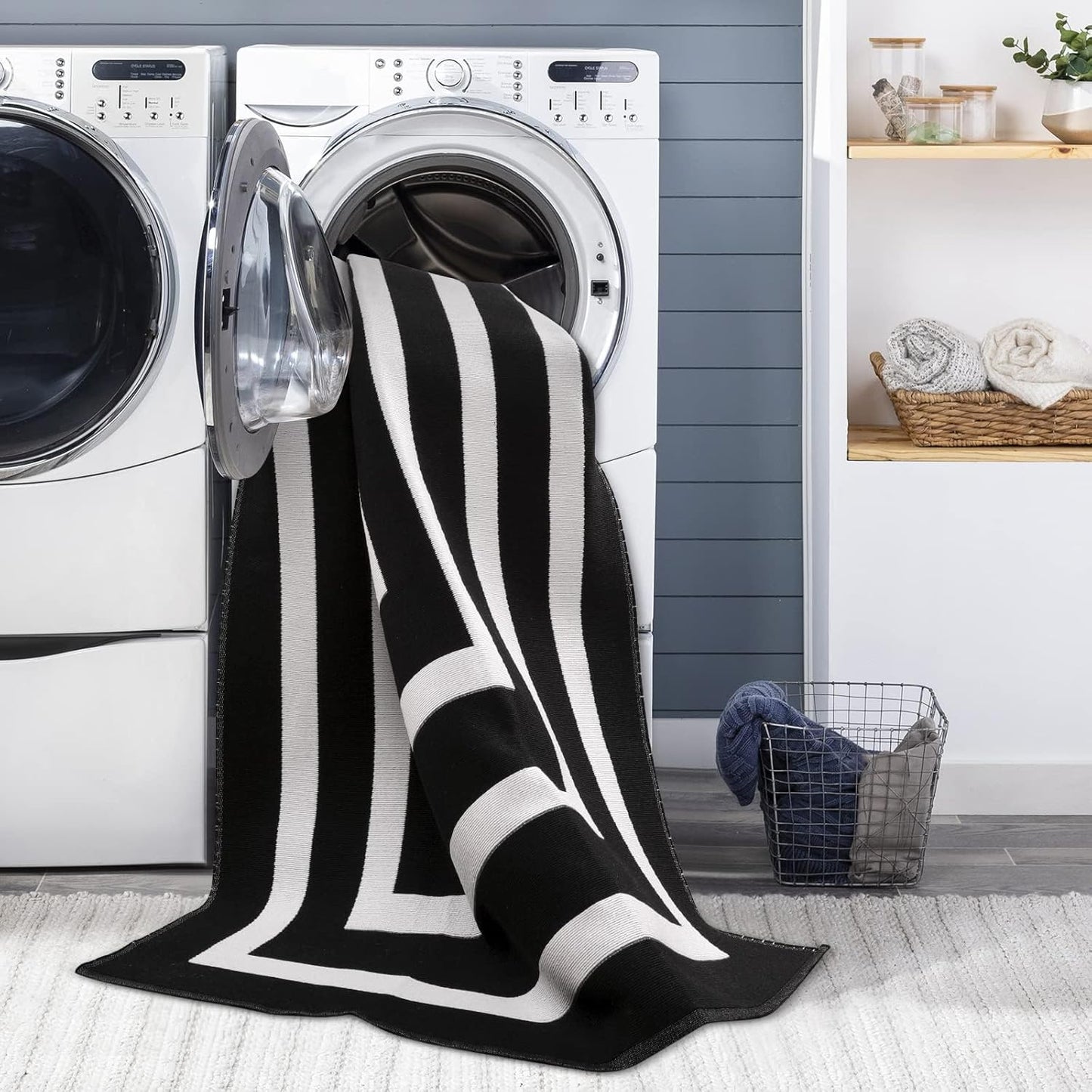 LEEVAN Black and White Striped Area Rug 5' x 7' Indoor Outdoor Rug Washable Woven Farmhouse Porch Front Outdoor Rug Patio Clearance for Living Room Courtyard Large Cotton Floor Carpet