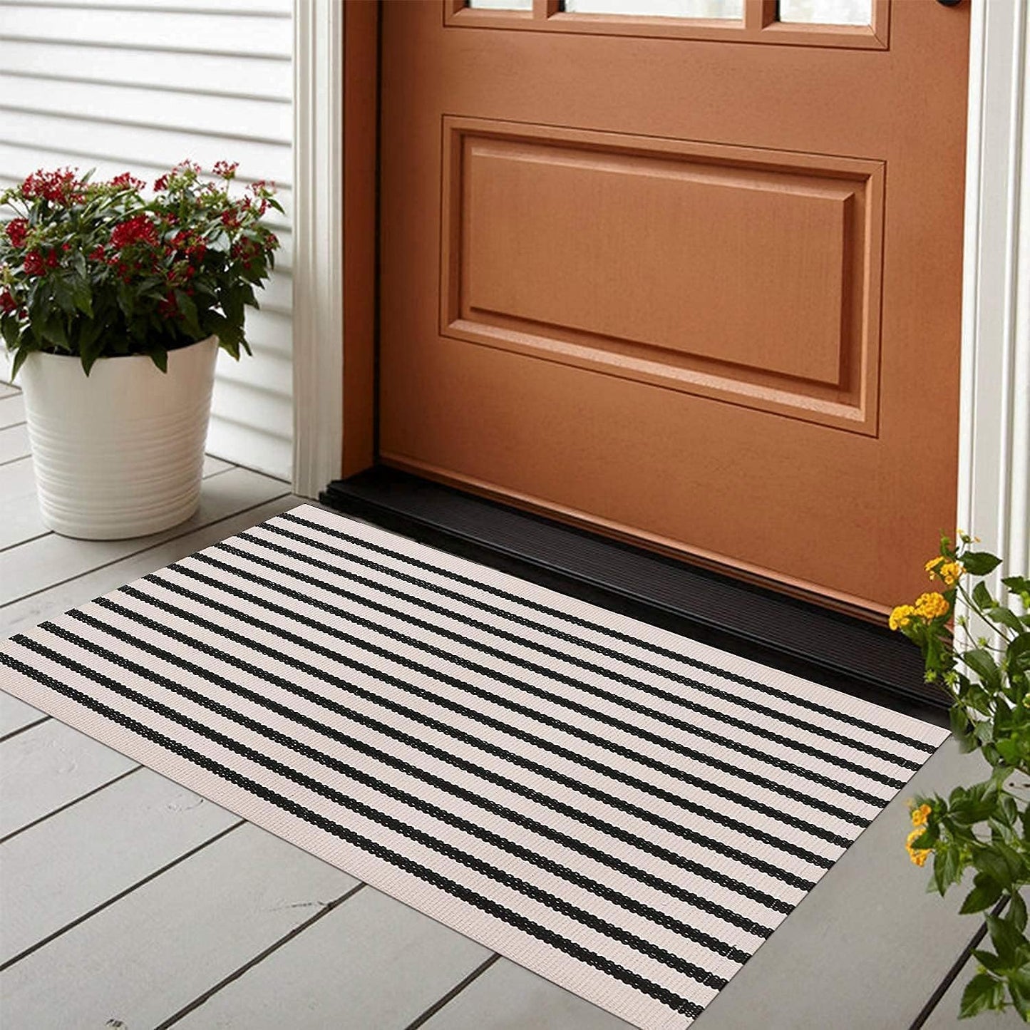LEEVAN Black and White Striped Area Rug 5' x 7' Indoor Outdoor Rug Washable Woven Farmhouse Porch Front Outdoor Rug Patio Clearance for Living Room Courtyard Large Cotton Floor Carpet