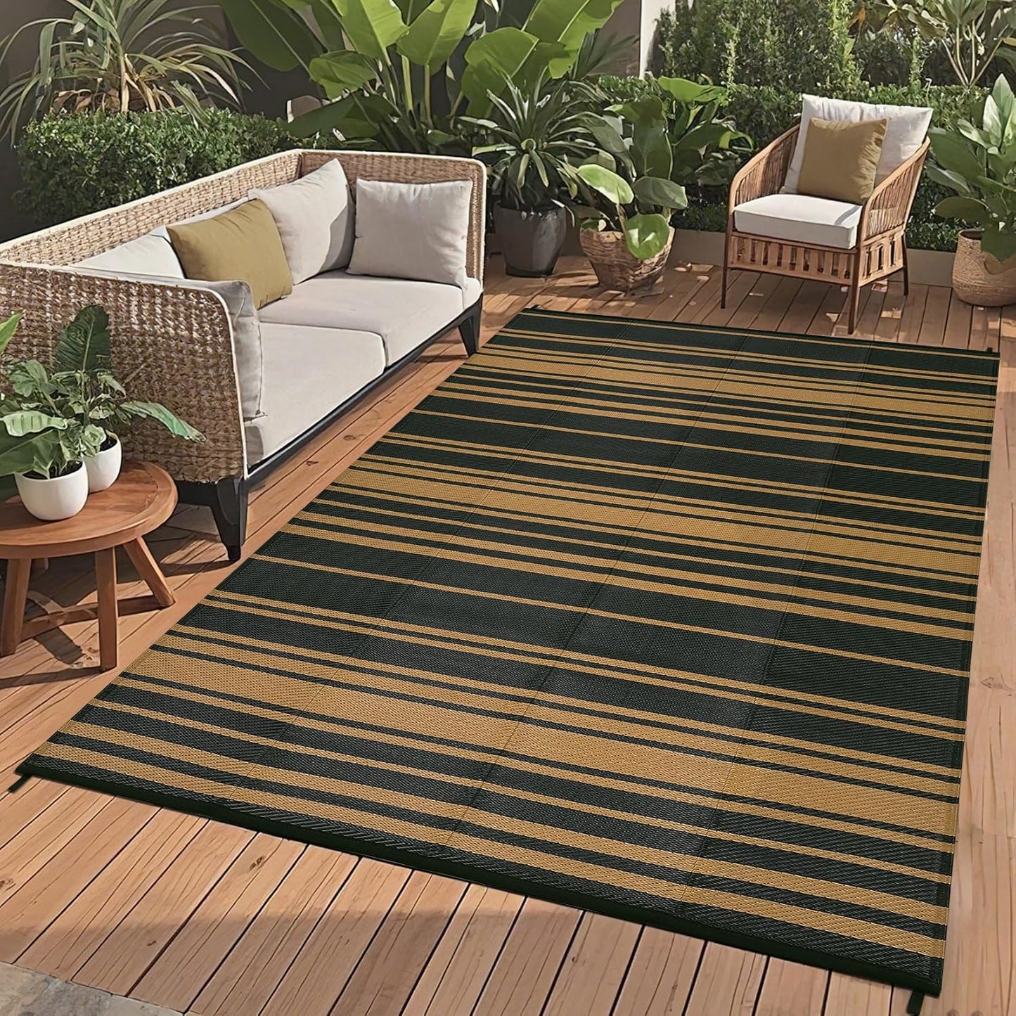 GarveeHome Outdoor Rug Mat for Patio, 9x18 Plastic Straw Rug, Modern Striped Outdoor Camping Rugs for Patio, RV, Porch, Deck, Backyard, Balcony, Camping, Trailer (Red Blue)