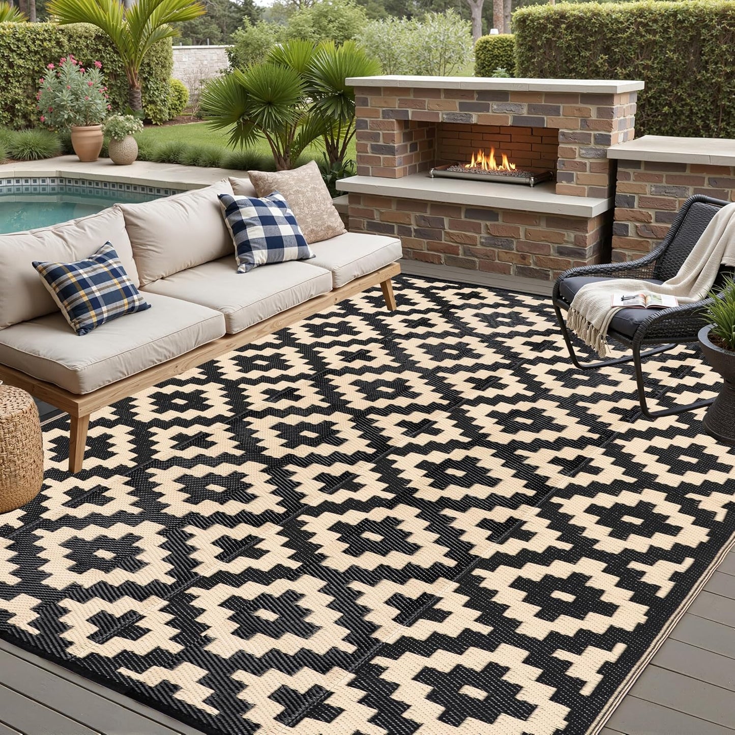 Outdoor Waterproof Rug 6'x9' Plastic Straw Rugs Washable Reversible Floor Mat Rainbow Stripe Carpet for Camping RV Deck Entryance Porch Picnic Balcony Beach Backyard