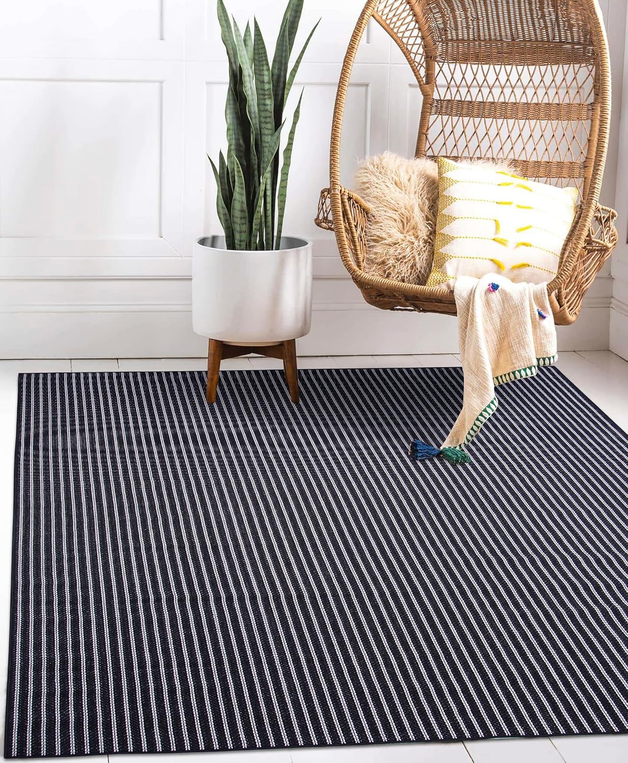 Indoor Outdoor Striped Rug 5'3"x7'6" Navy Blue